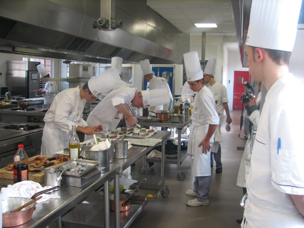 2010: la bagarre culinaire sur les chaînes (suite)