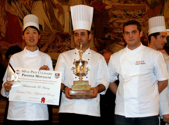 Le Podium avec (de gauche à droite) Fei Huang (3ème), Jocelein Tournarde (1er) et Grégory Halgand (2ème) © J-C Boudet