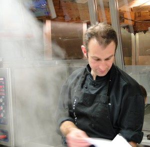 Yoann Conte élève de Marc Veyrat rouvre le restaurant du chef triplement étoilé