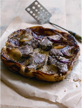 Tatin d’agneau aux pommes et au romarin