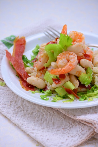 Salade terre-mer aux Haricots Tarbais et jambon de Bayonne croustillant