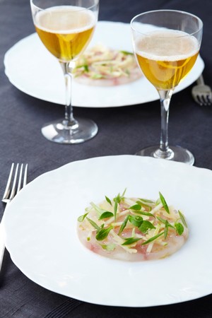 Carpaccio de dorade parfumé au cidre et à l’huile de noix