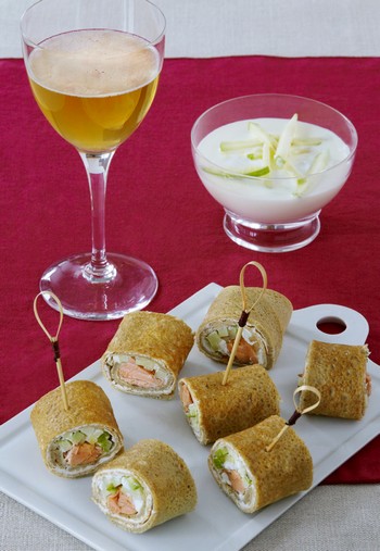 Wraps au saumon laqué au cidre,  rémoulade de pommes Granny