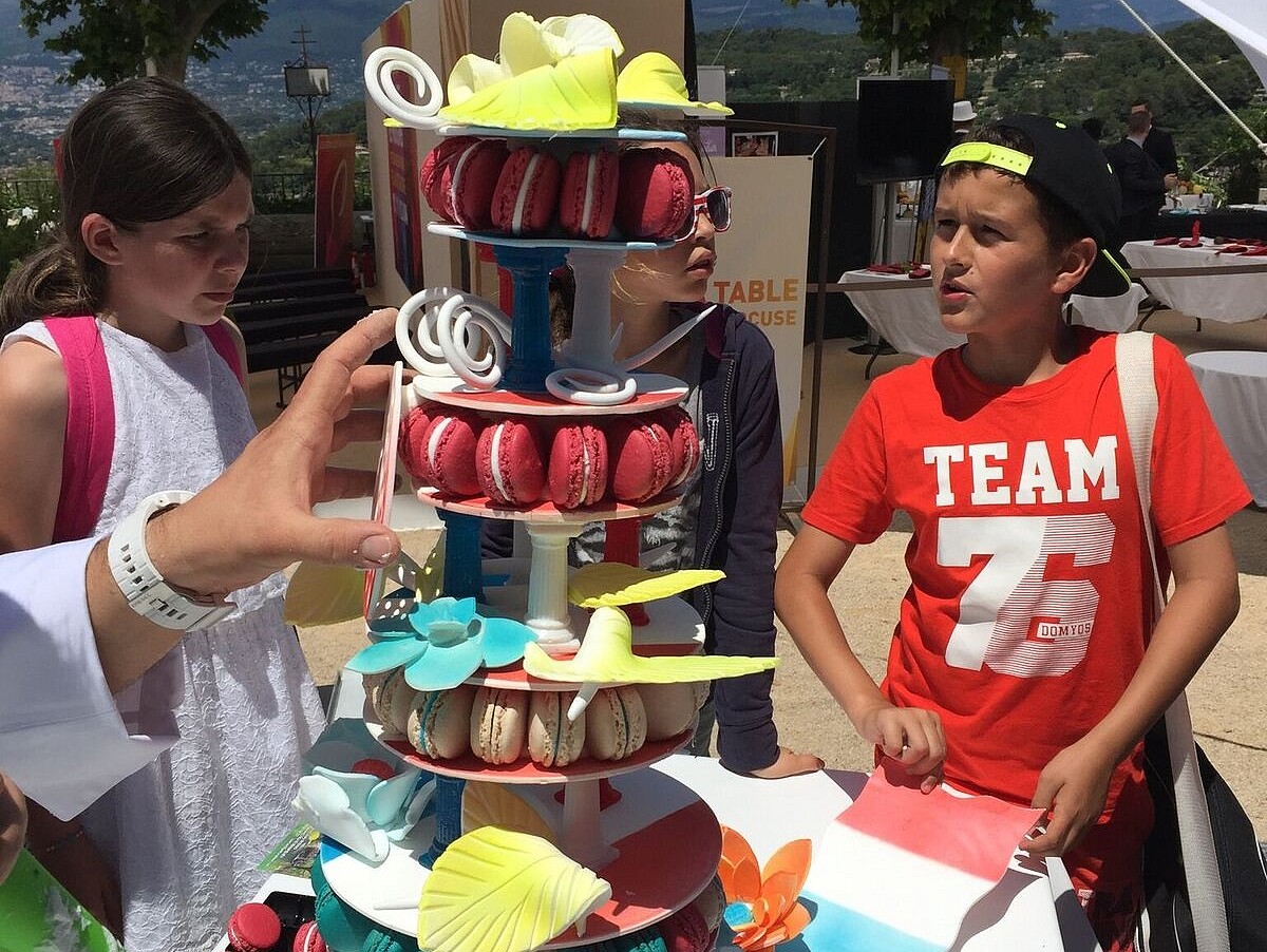 enfants macarons france