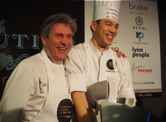 YOSHITOMI Chikara Champion du monde de pâté-croûte 2017 .jpg avec Michel Roth