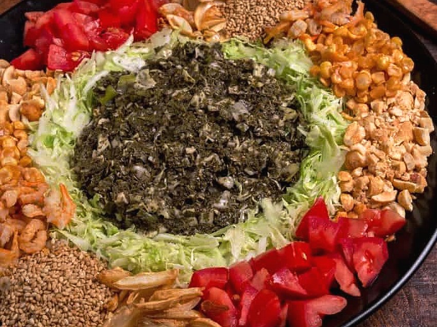 Myanmar-Green-tea-salad_-684x1024