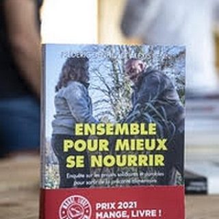 Délibération du prix Mange Livre 2021. Lauréat Frédéric Denhez et Alexis Jenni, Ensemble pour mieux se nourrir. Lieu : La Cour de Rémi - Bermicourt